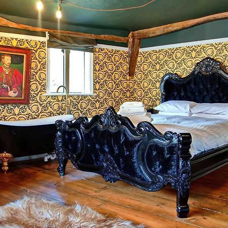 Luxury 9 Bed Manor House Hot Tub Cinema Room Skytv Saffron Walden Exteriör bild