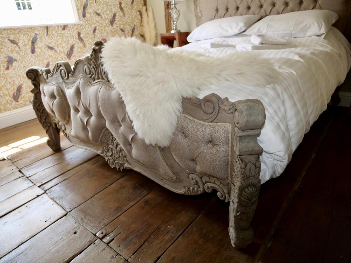 Luxury 9 Bed Manor House Hot Tub Cinema Room Skytv Saffron Walden Exteriör bild