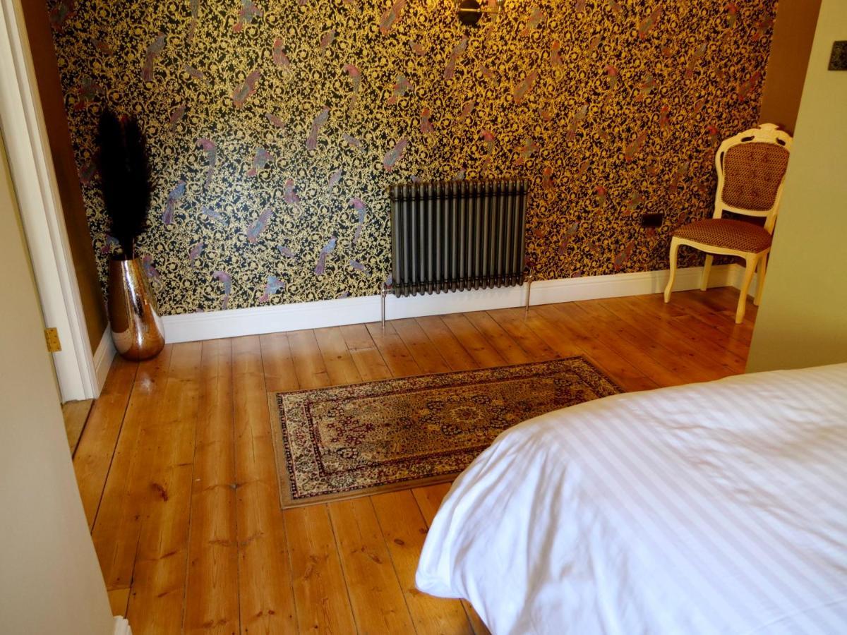 Luxury 9 Bed Manor House Hot Tub Cinema Room Skytv Saffron Walden Exteriör bild